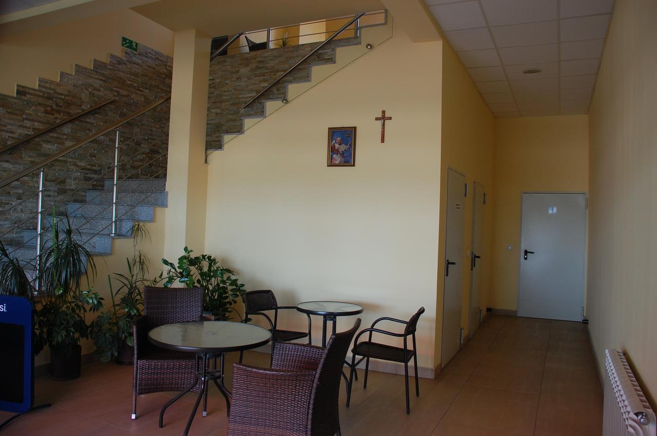 Bakos Motel *